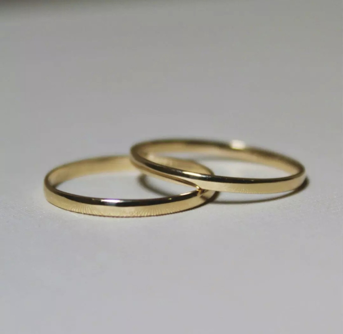 Aliança em Ouro 18K Quadrada 2mm