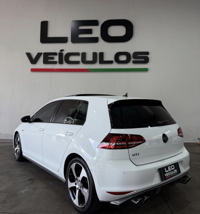 Volkswagen Golf GTI 2014 à venda – Esportivo, Turbo e com Teto Solar