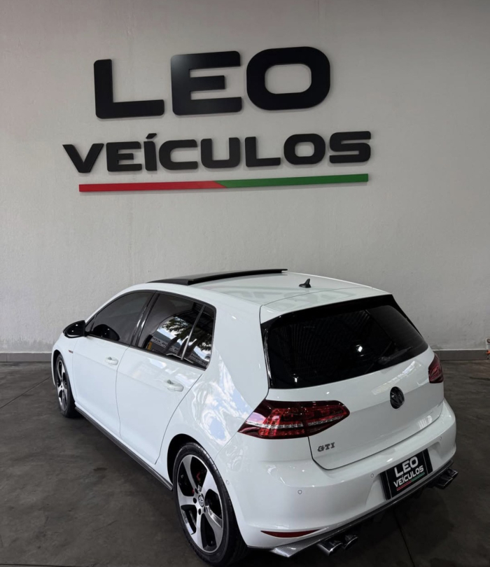 Volkswagen Golf GTI 2014 à venda – Esportivo, Turbo e com Teto Solar