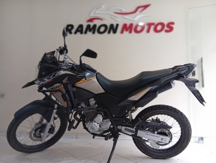 XRE 300 2023 adventure 